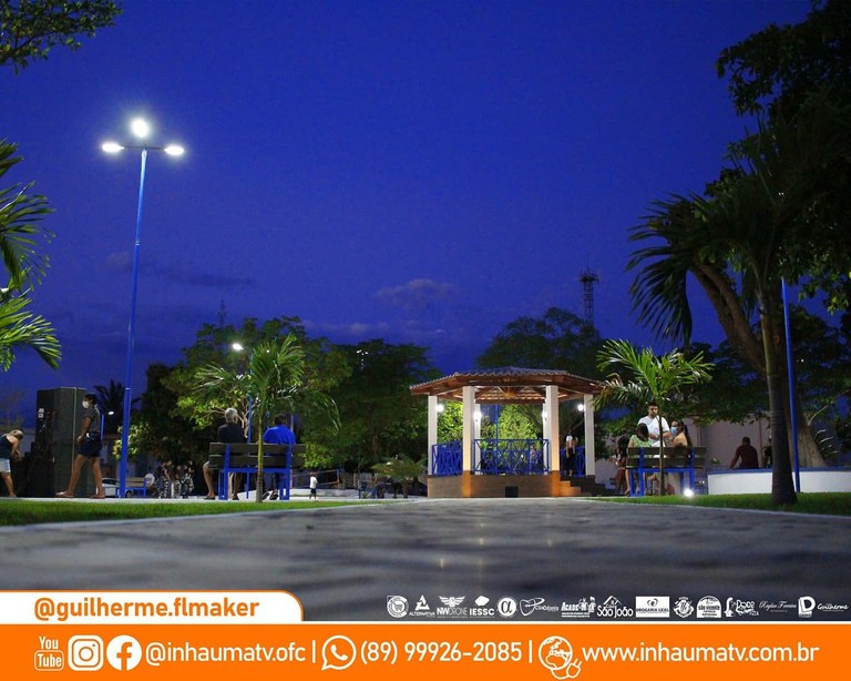 Praça.jpg Praça.jpg